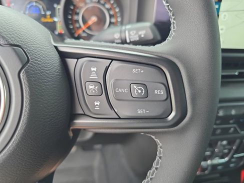 New 2026 Jeep Gladiator Willys AWD/4WD image 24