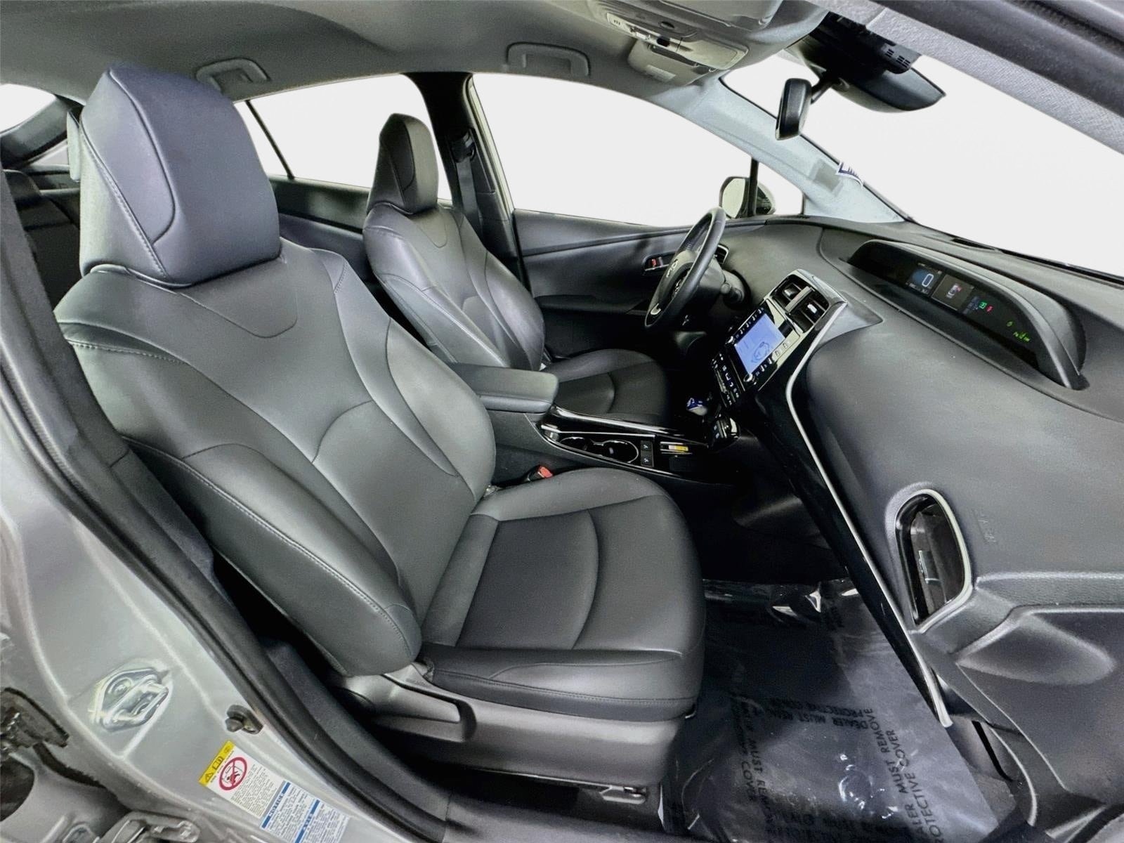 Used 2020 Toyota Prius XLE w/ Advanced Technology Package AWD/4WD image 27