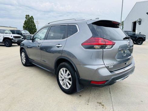 Used 2019 Nissan Rogue SV FWD image 32