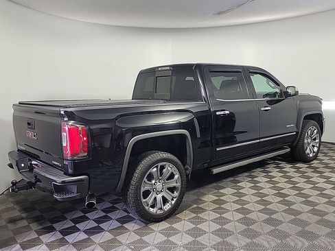 Used 2018 GMC Sierra 1500 Denali w/ Denali Ultimate Package AWD/4WD image 4