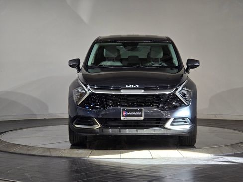 Used 2024 Kia Sportage EX image 3