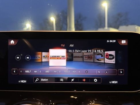 Certified 2021 Mercedes-Benz GLA 250 4MATIC image 19