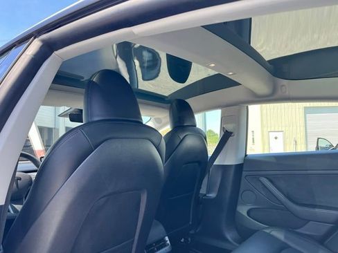 Used 2021 Tesla Model 3 Long Range AWD/4WD image 10
