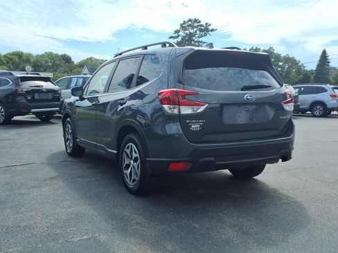 Used 2023 Subaru Forester Premium AWD/4WD image 5