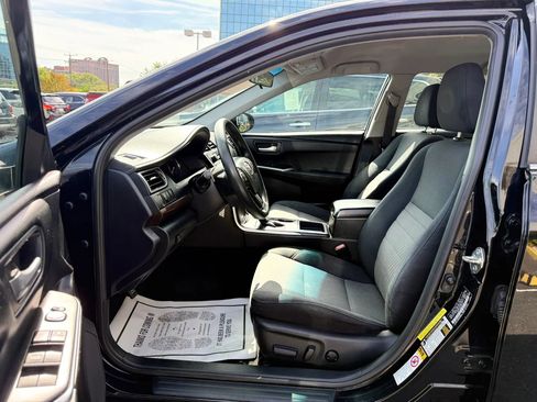Used 2016 Toyota Camry LE FWD image 10