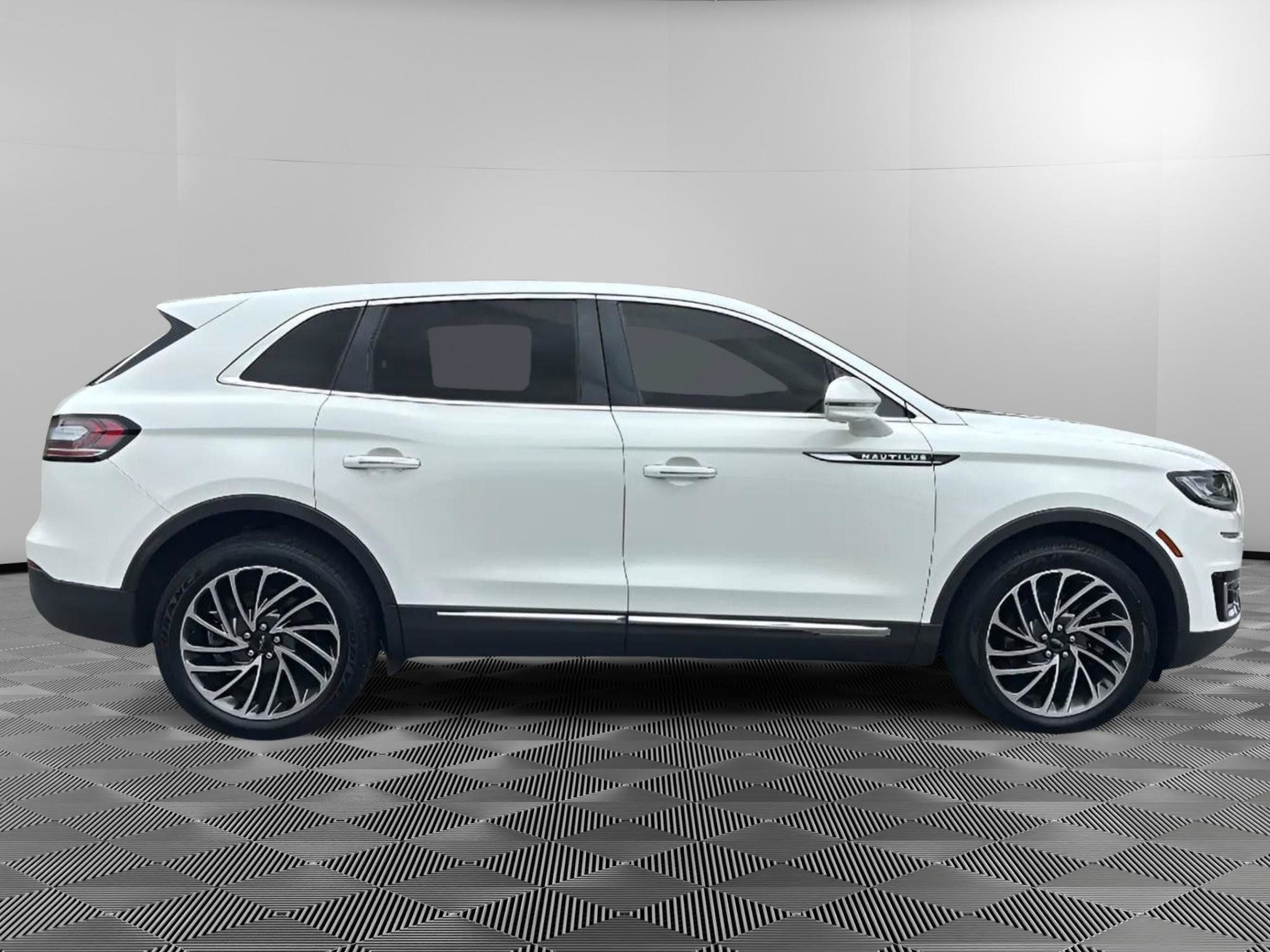 Used 2020 Lincoln Nautilus Reserve AWD/4WD image 6