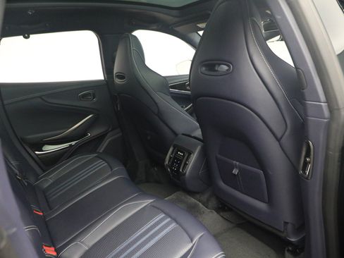 Used 2025 Aston Martin DBX 707 AWD/4WD image 17