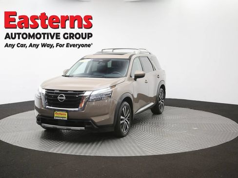 Used 2023 Nissan Pathfinder Platinum w/ Cargo Package AWD/4WD image 57