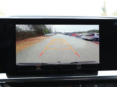 Used 2024 GMC Sierra 1500 SLT image 18