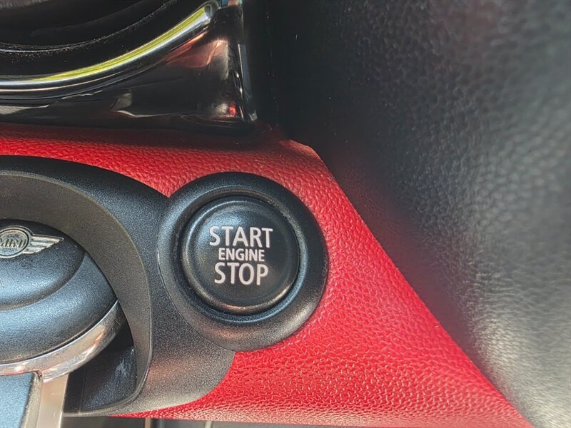Used 2013 MINI Cooper Hardtop w/ Premium Pkg 2 FWD image 42