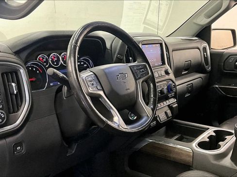 Used 2022 Chevrolet Silverado 1500 LT Trail Boss w/ Convenience Package II AWD/4WD image 13