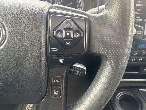 Used 2022 Toyota 4Runner TRD Pro AWD/4WD image 18