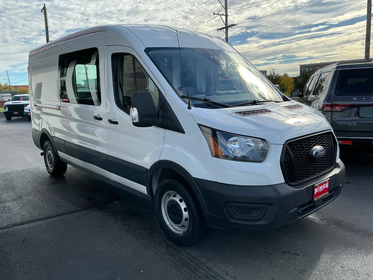 Used 2023 Ford Transit 250 Medium Roof RWD image 3