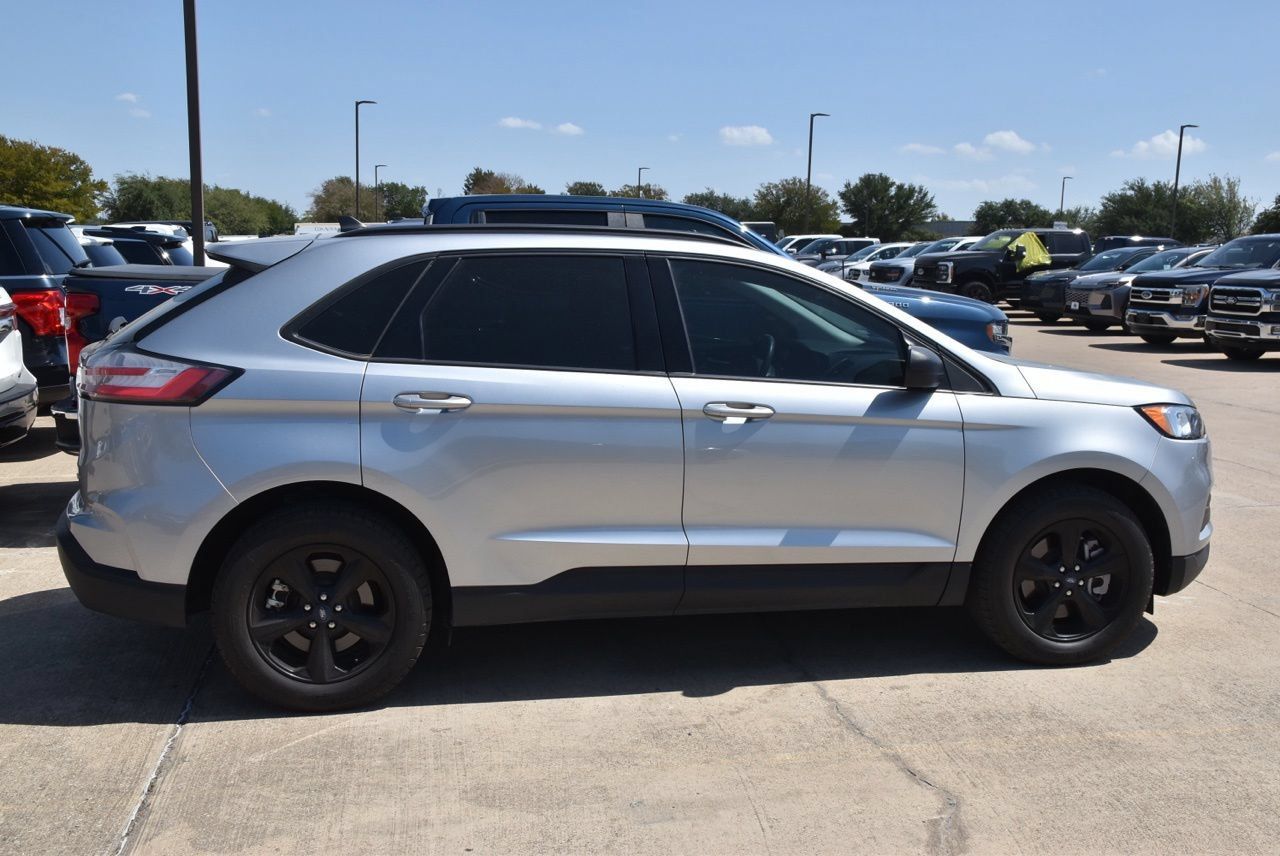 Used 2022 Ford Edge SE AWD/4WD image 6