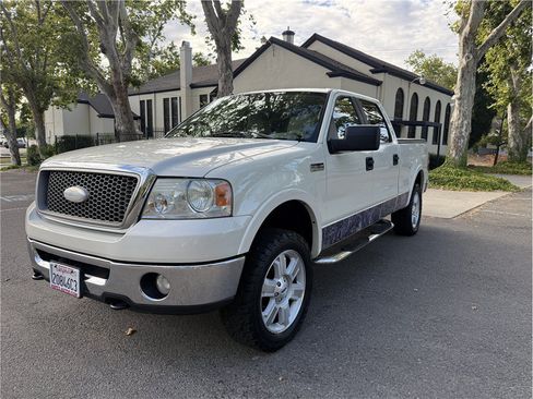 Used 2007 Ford F150 Lariat AWD/4WD image 3