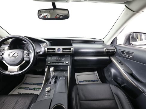 Used 2015 Lexus IS 250 image 29