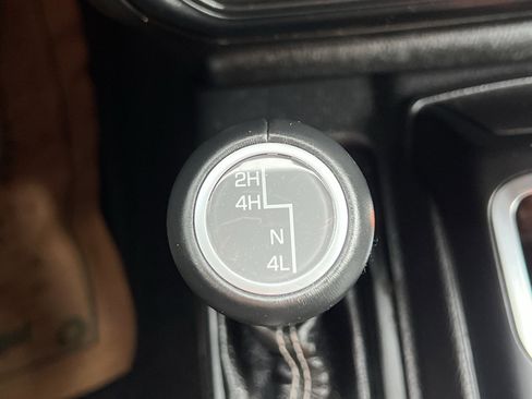 Used 2019 Jeep Wrangler Unlimited Sahara w/ Cold Weather Group image 22