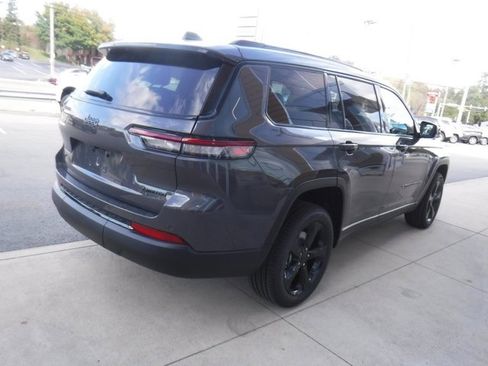 New 2025 Jeep Grand Cherokee L Limited w/ Black Appearance Package image 7