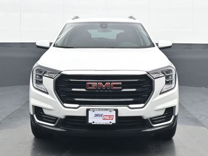 Used 2023 GMC Terrain SLE w/ Driver Convenience Package