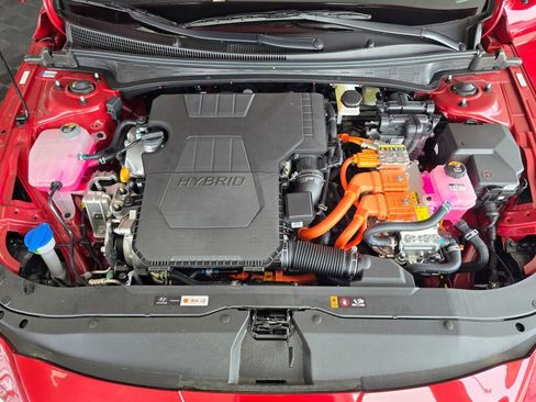 New 2025 Hyundai Elantra Limited image 15