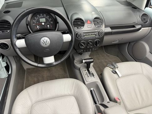 Used 2005 Volkswagen Beetle GLS image 16