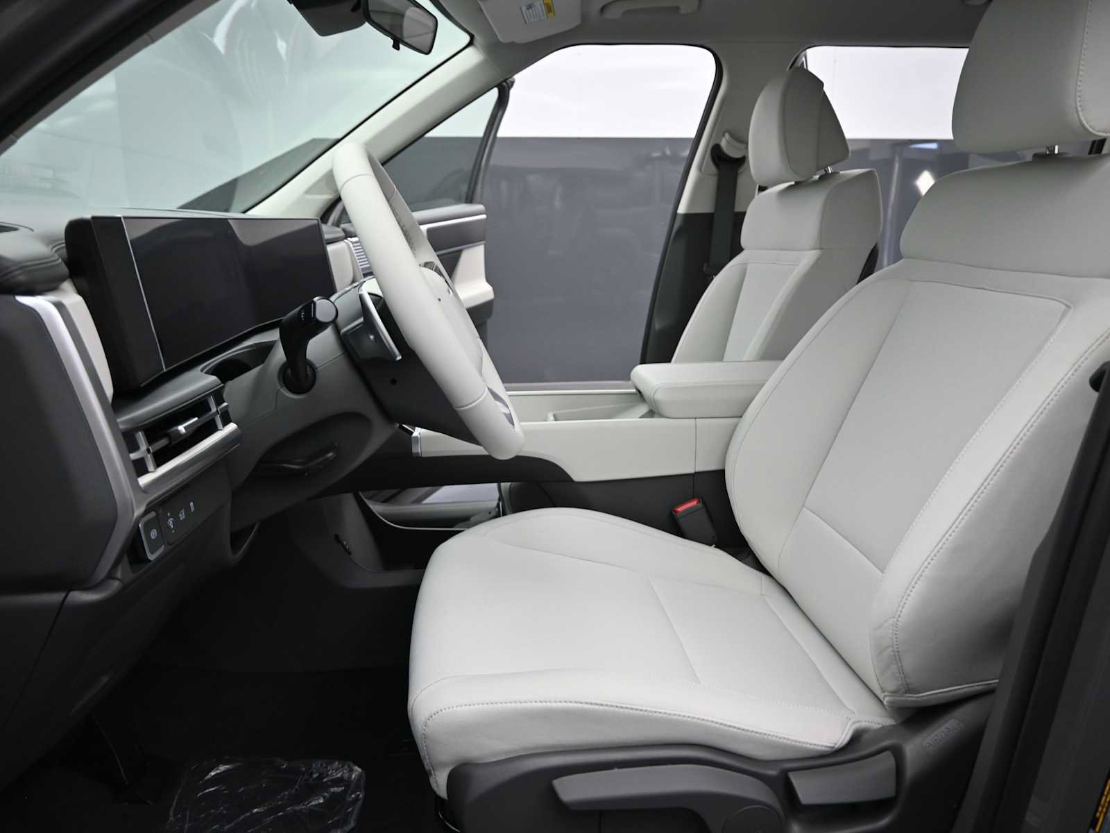Used 2026 Hyundai Santa Fe SE AWD/4WD image 15