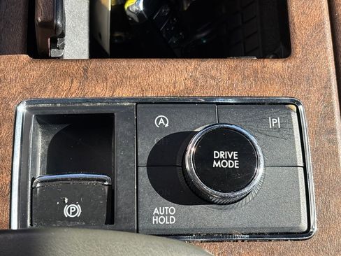 Used 2022 Lincoln Navigator L Black Label image 13