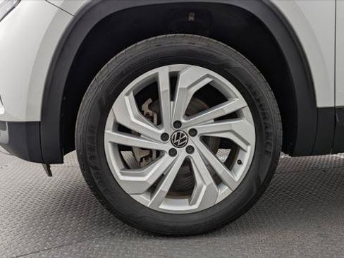 Used 2023 Volkswagen Atlas SE w/ Panoramic Sunroof Package FWD image 36