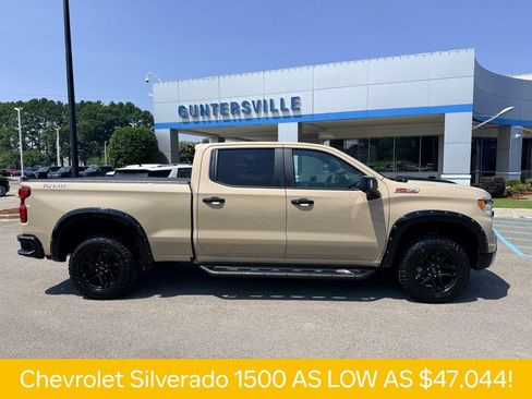 Used 2022 Chevrolet Silverado 1500 LT Trail Boss w/ LT Trail Boss Premium Package AWD/4WD image 4