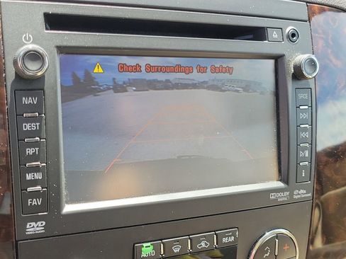 Used 2012 GMC Yukon Denali AWD/4WD image 32