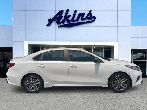 Used 2022 Kia Forte GT-Line w/ GT-Line Premium Package FWD image 1