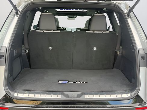 Used 2026 Lexus TX 500h AWD w/ Technology Package image 35
