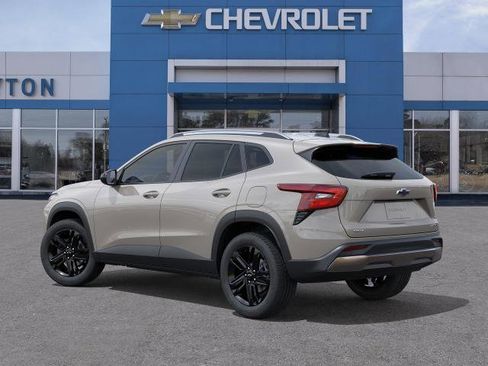 New 2026 Chevrolet Trax ACTIV FWD image 25
