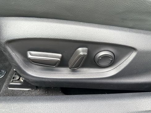 Used 2023 Toyota Camry XLE image 11