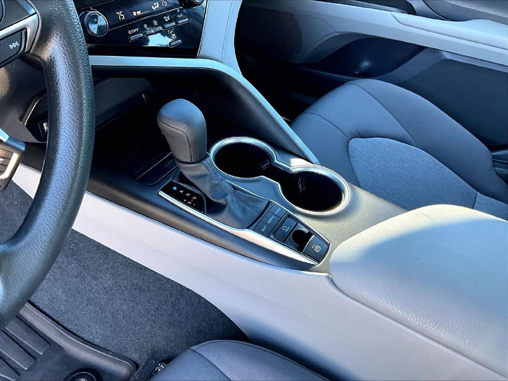 Used 2024 Toyota Camry LE AWD/4WD image 20