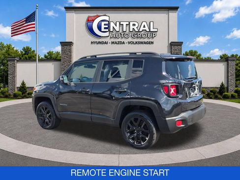 Used 2016 Jeep Renegade Latitude AWD/4WD image 6