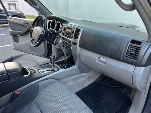 Used 2003 Toyota 4Runner SR5 image 27