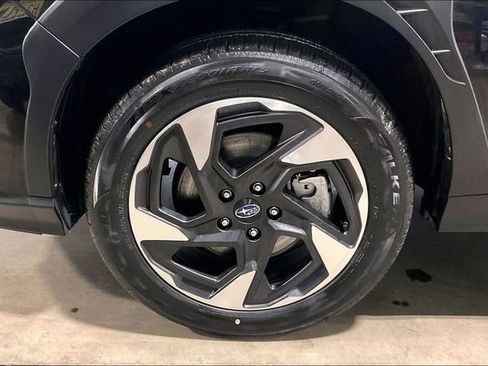 Used 2025 Subaru Crosstrek 2.5i Limited AWD/4WD image 9