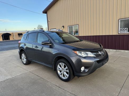 Used 2013 Toyota RAV4 Limited image 18