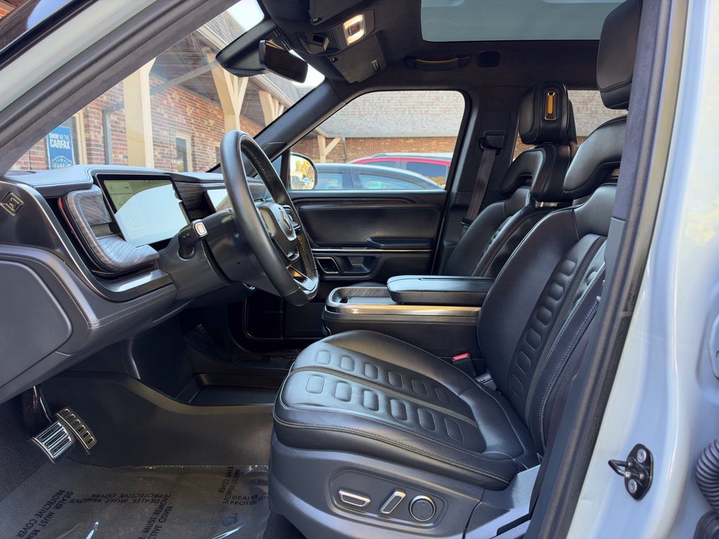 Used 2022 Rivian R1T Adventure AWD/4WD image 9