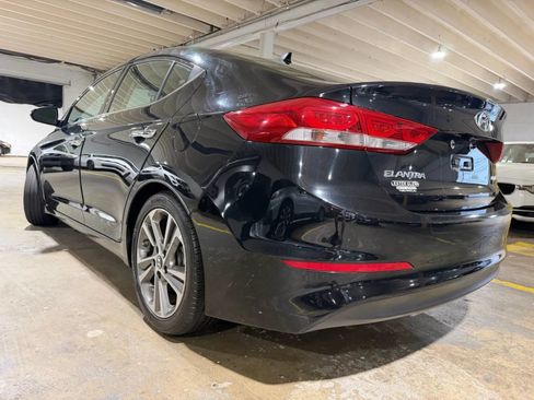 Used 2017 Hyundai Elantra Limited w/ Limited Tech Package 04 FWD image 3