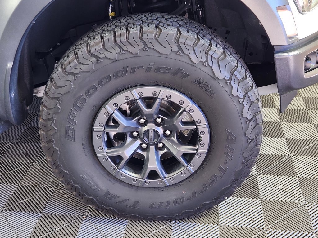 Used 2022 Ford F150 Raptor w/ Raptor 37 Performance Package AWD/4WD image 9