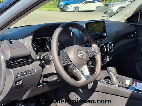 Used 2025 Nissan Sentra SR w/ Midnight Edition FWD image 8