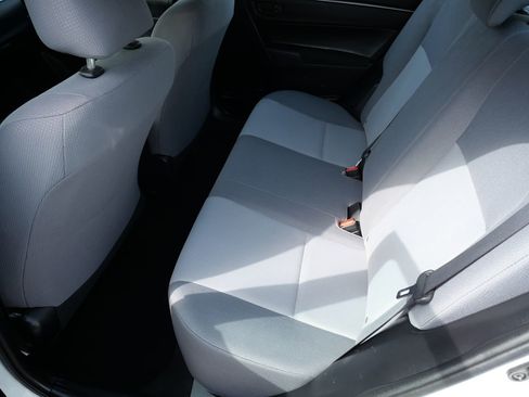 Used 2016 Toyota Corolla L image 19