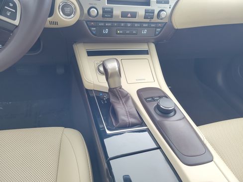 Used 2018 Lexus ES 350 w/ Accessory Package 2 FWD image 18