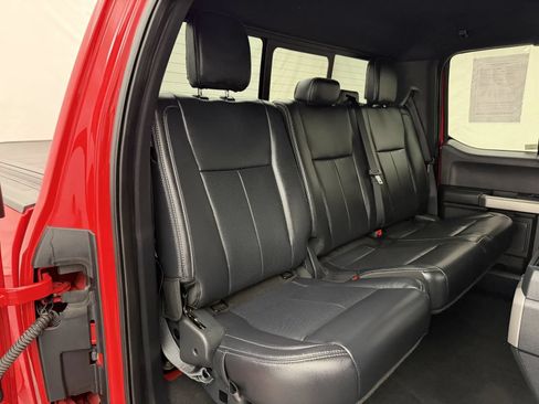 Used 2022 Ford F350 Lariat w/ Lariat Value Package RWD image 31