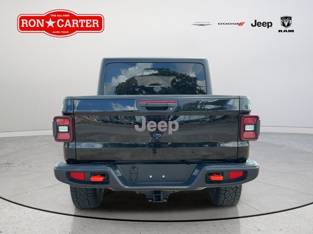 Used 2026 Jeep Gladiator Mojave AWD/4WD image 5