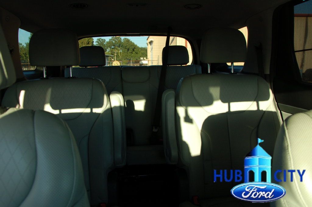Used 2022 Hyundai Palisade SEL w/ Premium Package FWD image 22