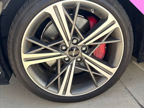 Used 2024 Genesis G70 2.5T w/ Sport Prestige Package RWD image 23