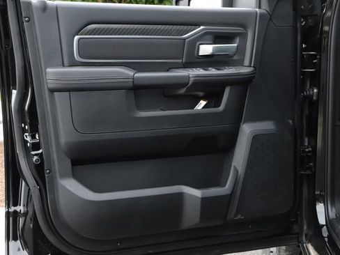 New 2026 RAM 3500 Big Horn AWD/4WD image 16